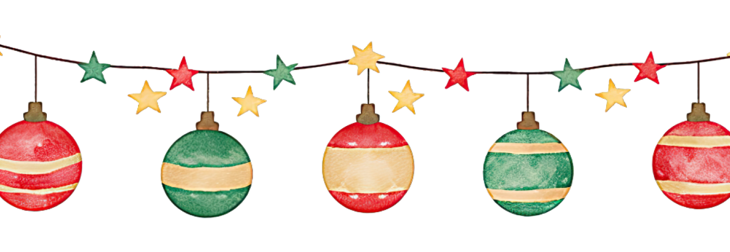 rode en groene kerstballen met gouden strepen hangend aan een slinger met rode, gele en groene sterretjes