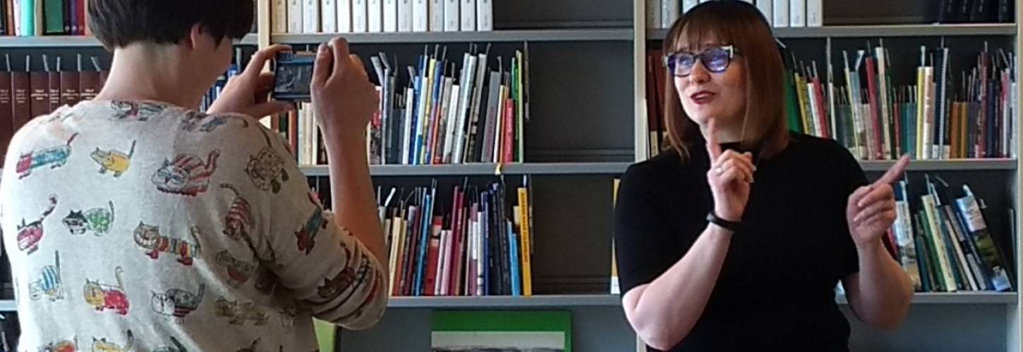 opname van een vlog door Ella Kok Majewska en Jacoline Zilverschoon