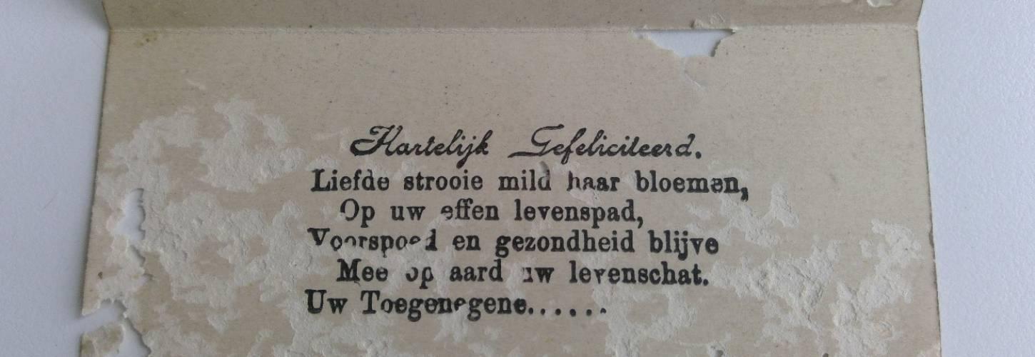 Voorbeeld van een kaart met schade door zilvervisjes