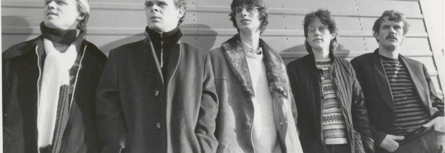 Foto van de 5 leden van de band Klutz