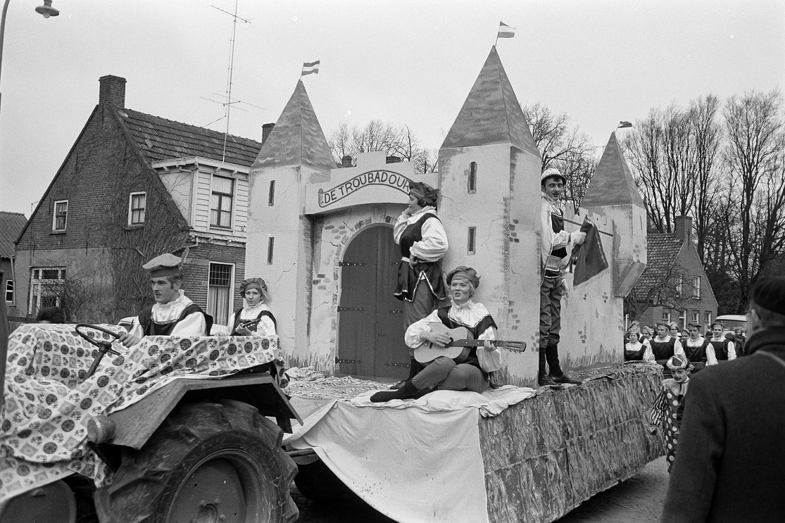 carnavalsoptocht 1964 Ammerzoden